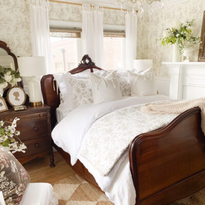 The One Floral Toile Quilt That Goes with Everything