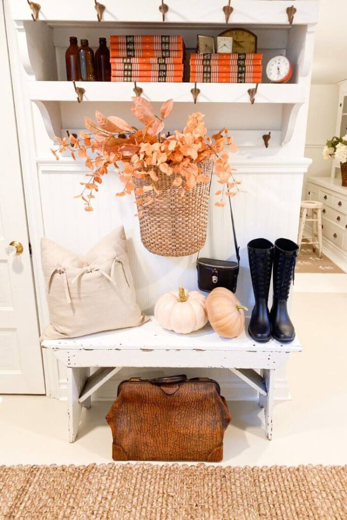 Budget-Friendly Fall Decorating Ideas for a Small Entryway