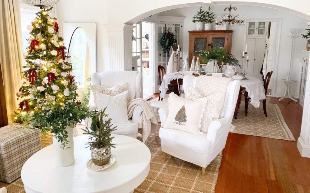 Styling jute rugs for the holidays in the dining room and living area