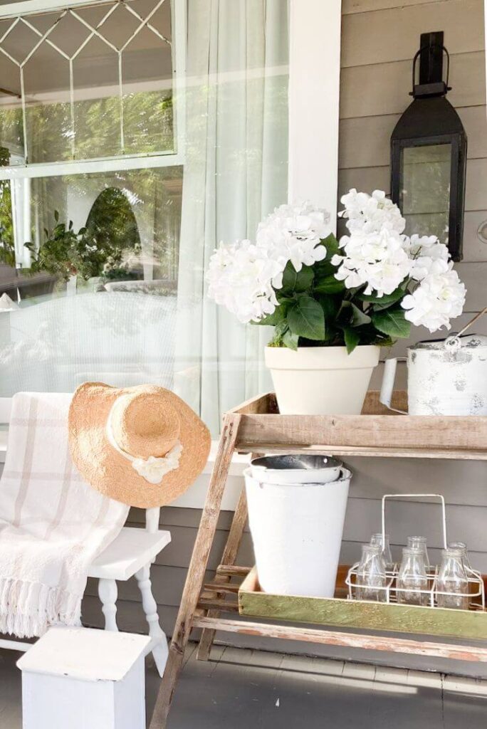 Where to buy realistic outdoor florals.